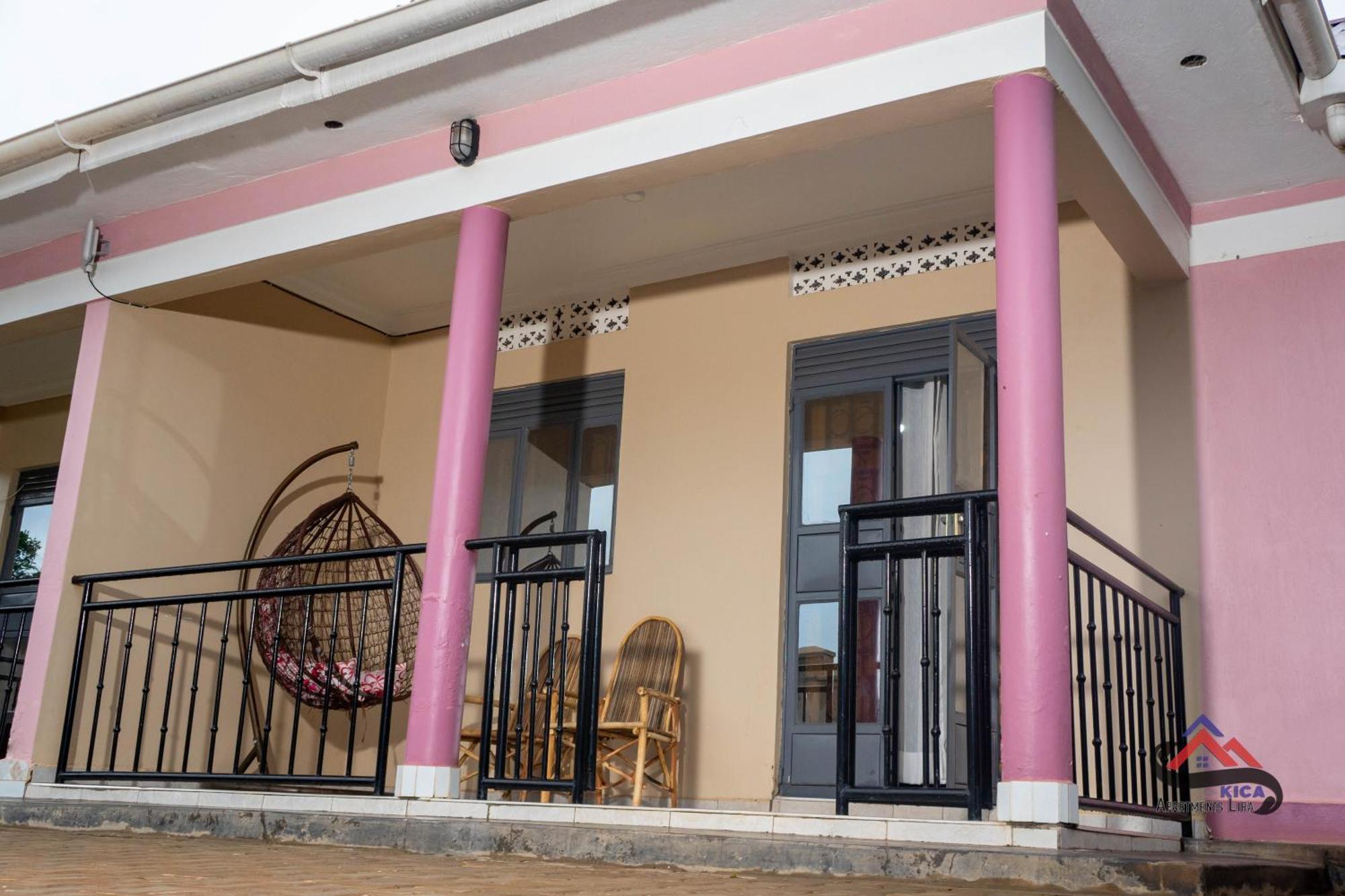 Kica Apartment With Airconditioned Bedrooms In Lira, Uganda Екстериор снимка